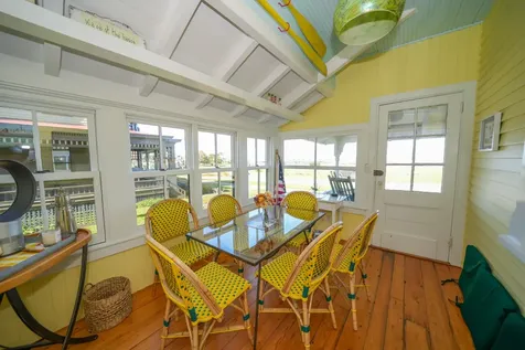 89 Ocean Avenue Oak Bluffs MA 02557