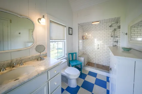 89 Ocean Avenue Oak Bluffs MA 02557