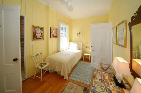 89 Ocean Avenue Oak Bluffs MA 02557