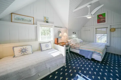 89 Ocean Avenue Oak Bluffs MA 02557
