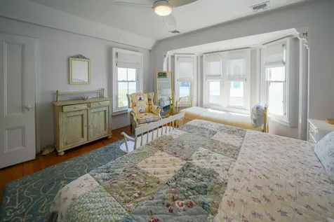 89 Ocean Avenue Oak Bluffs MA 02557