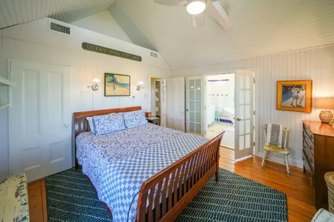 89 Ocean Avenue Oak Bluffs MA 02557