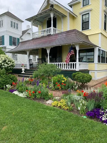 89 Ocean Avenue Oak Bluffs MA 02557