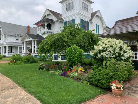 89 Ocean Avenue Oak Bluffs MA 02557