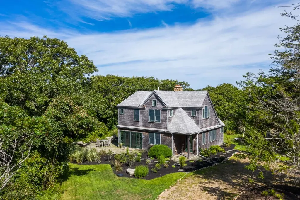 61 Lighthouse Road Aquinnah MA 02535
