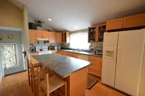 13 Shirley Avenue Oak Bluffs MA 02557