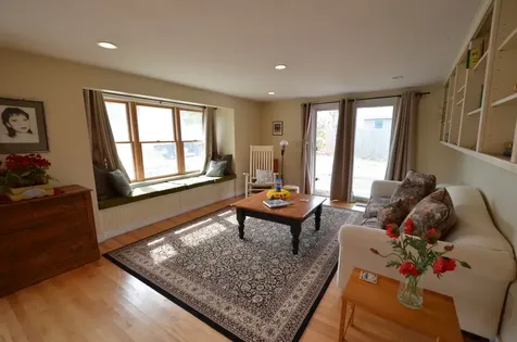 13 Shirley Avenue Oak Bluffs MA 02557