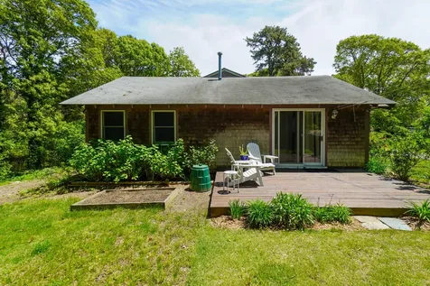13 Shirley Avenue Oak Bluffs MA 02557