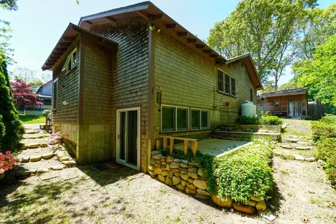 13 Shirley Avenue Oak Bluffs MA 02557