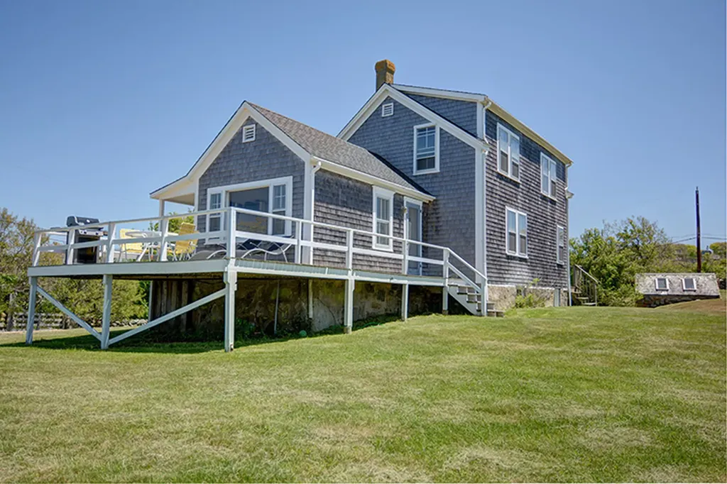 71 Lighthouse Road Aquinnah MA 02535
