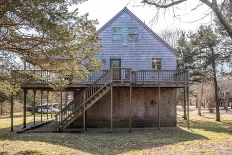 179 Edgartown Vineyard Haven Road Oak Bluffs MA 02557