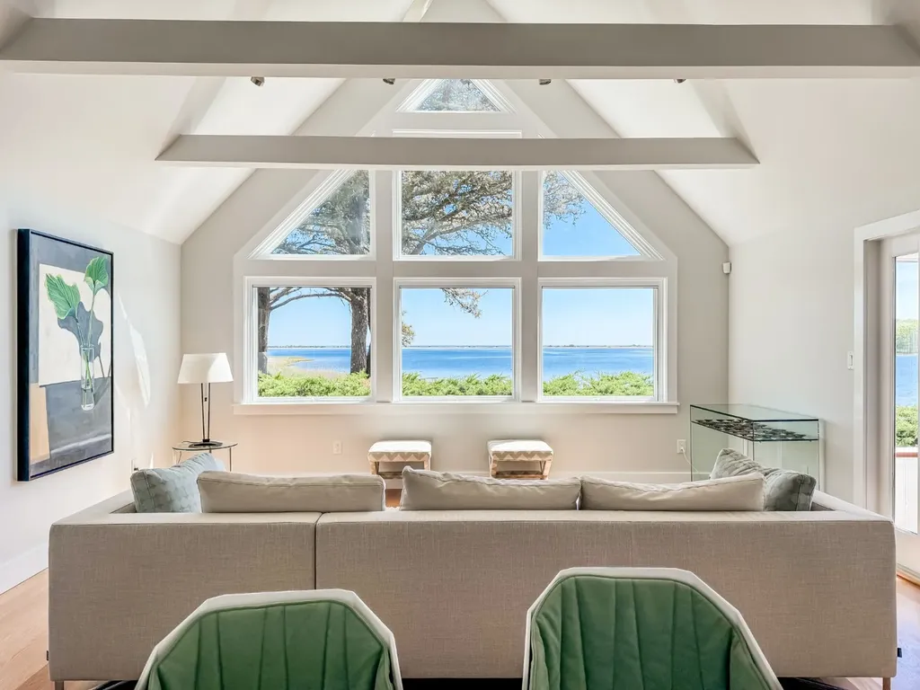 43 Sengekontacket Road Oak Bluffs MA 02557