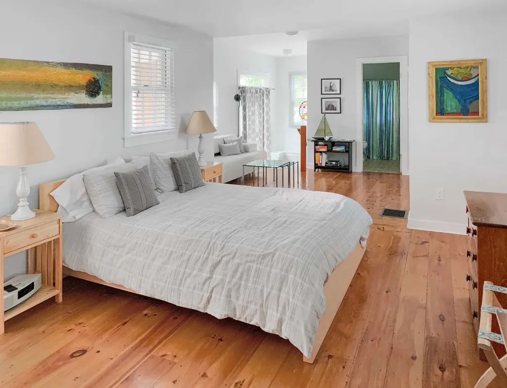 43 Sengekontacket Road Oak Bluffs MA 02557