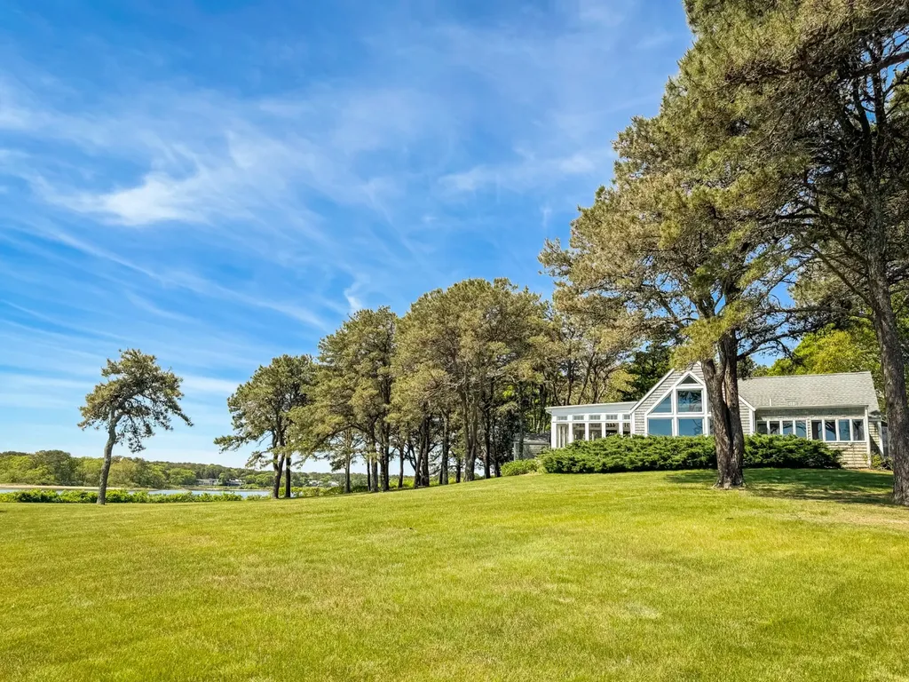 43 Sengekontacket Road Oak Bluffs MA 02557