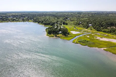 43 Sengekontacket Road Oak Bluffs MA 02557