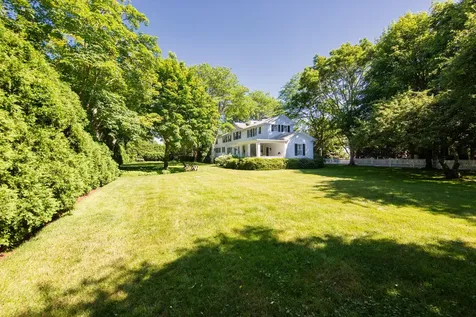71 Davis Lane Edgartown MA 02539