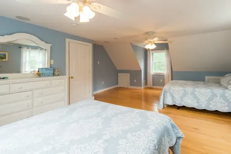 83 Pin Oak Circle West Tisbury MA 02575