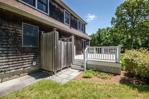 83 Pin Oak Circle West Tisbury MA 02575