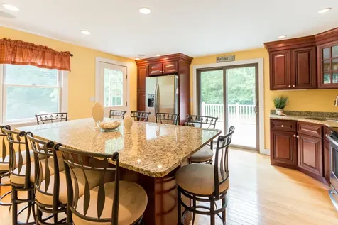 83 Pin Oak Circle West Tisbury MA 02575