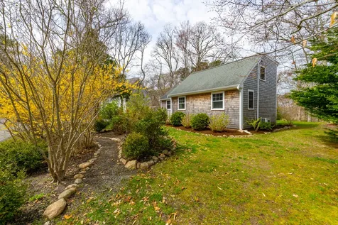 50 Lantern Lane Vineyard Haven MA 02568