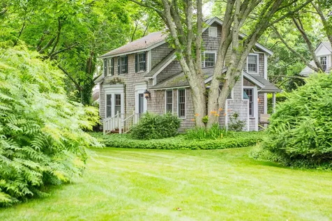 14 Pent Lane Edgartown MA 02539