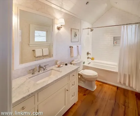 22 Peases Point Way South & 11 Tilton Way Edgartown MA 02539