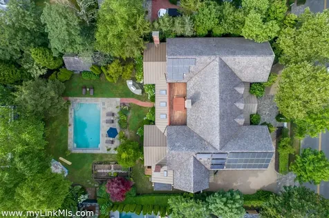 22 Peases Point Way South & 11 Tilton Way Edgartown MA 02539