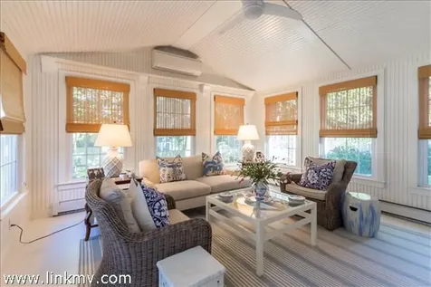 113 West Spring Street Vineyard Haven MA 02568