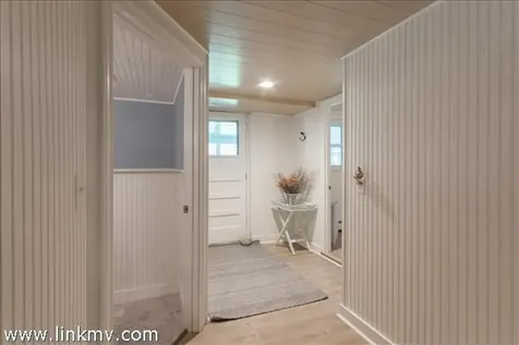 113 West Spring Street Vineyard Haven MA 02568