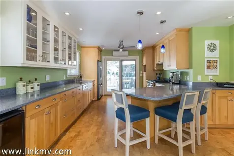 113 West Spring Street Vineyard Haven MA 02568