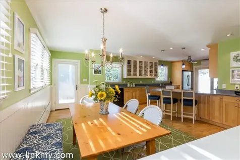 113 West Spring Street Vineyard Haven MA 02568