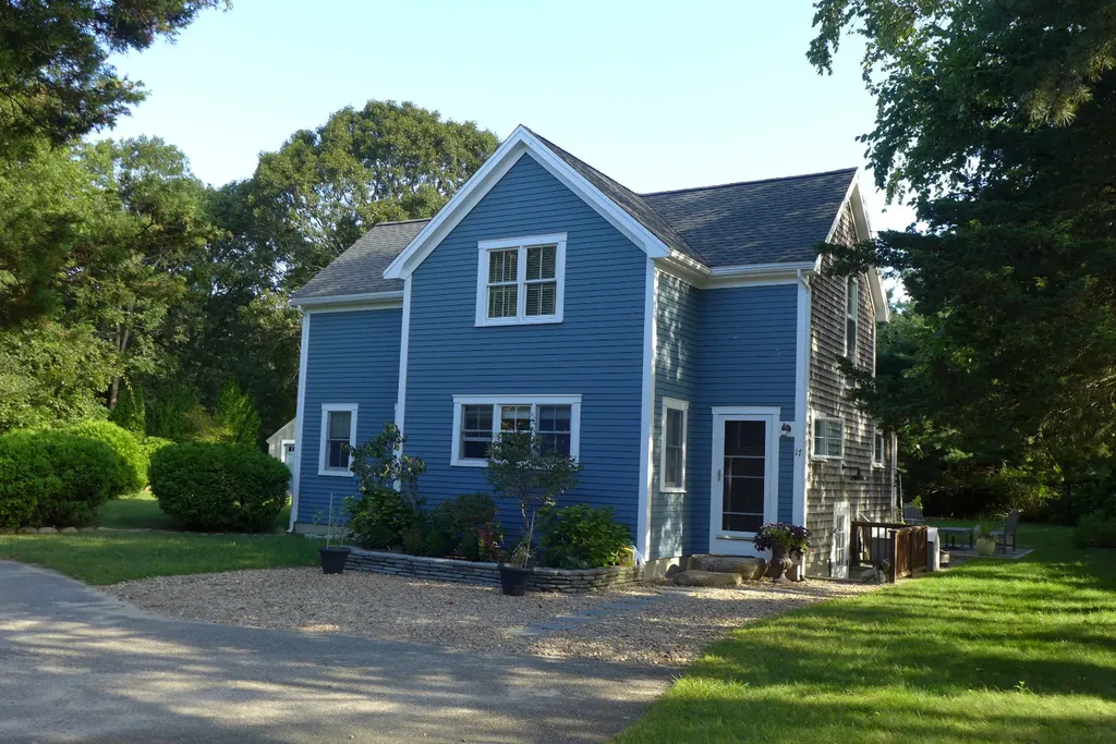 17 Tia Anna Lane Oak Bluffs MA 02557