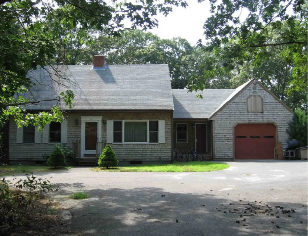 51 Winyah Circle Vineyard Haven MA 02568