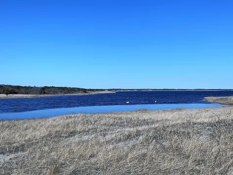 15 Doctors Creek Path Chilmark MA 02535