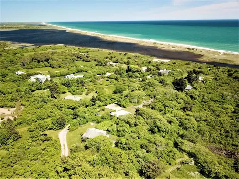 15 Doctors Creek Path Chilmark MA 02535
