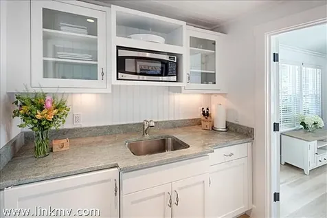 179 Upper Main Street Edgartown MA 02539