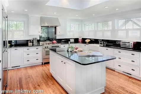 179 Upper Main Street Edgartown MA 02539