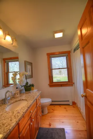 180 Skiffs Lane West Tisbury MA 02575