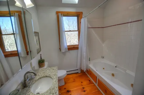 180 Skiffs Lane West Tisbury MA 02575