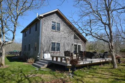180 Skiffs Lane West Tisbury MA 02575