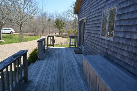 180 Skiffs Lane West Tisbury MA 02575