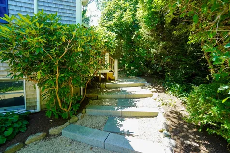 12 Old Lighthouse Road Vineyard Haven MA 02568