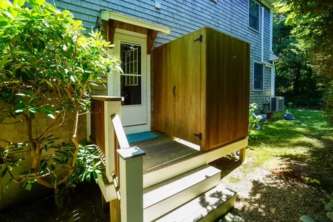 12 Old Lighthouse Road Vineyard Haven MA 02568