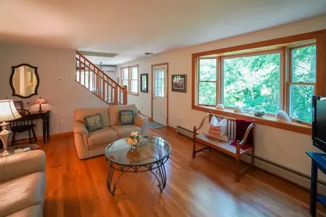 12 Old Lighthouse Road Vineyard Haven MA 02568