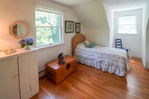 12 Old Lighthouse Road Vineyard Haven MA 02568