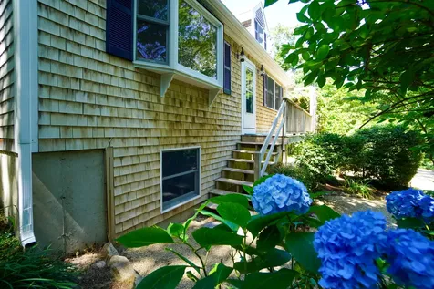 12 Old Lighthouse Road Vineyard Haven MA 02568