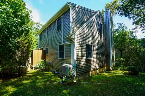 12 Old Lighthouse Road Vineyard Haven MA 02568