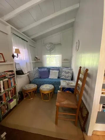 9 West Clinton Avenue Oak Bluffs MA 02557