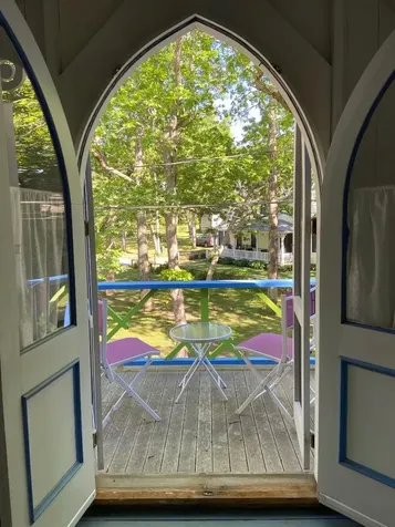 9 West Clinton Avenue Oak Bluffs MA 02557