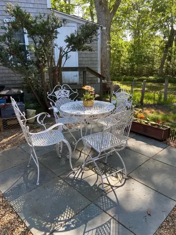 9 West Clinton Avenue Oak Bluffs MA 02557
